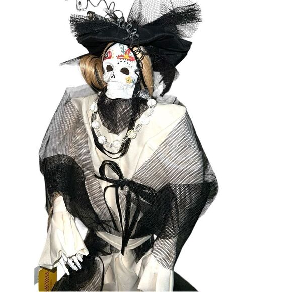 Everyone’s favorite Victorian skeleton!  She likes to greet your guests! New - Picture 9 of 9